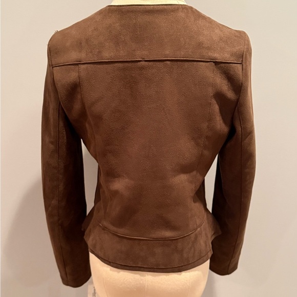 Dressbarn Ruffled Blazer - Picture 2 of 4